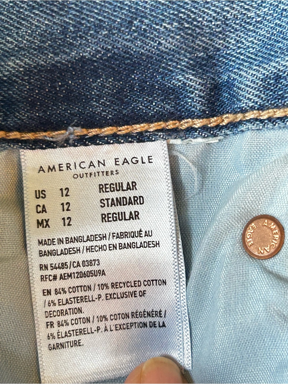 American Eagle Skater Jeans Women’s Size 12 High Rise Straight Leg Medium Wash - Picture 6 of 7